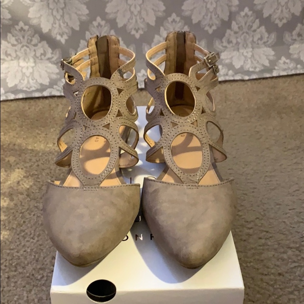 Tan suede strappy flats